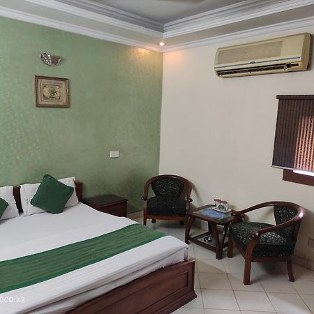 Hotel Paradise Chandīgarh Rom bilde